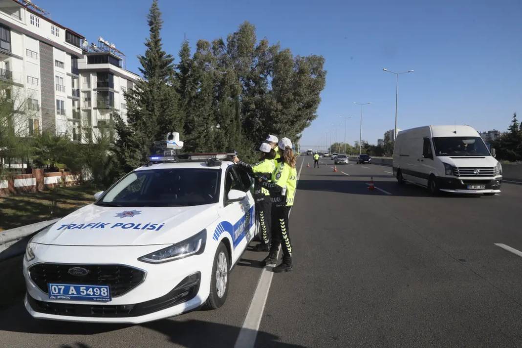 4 Şeridi Aynı Anda Tarıyor 5